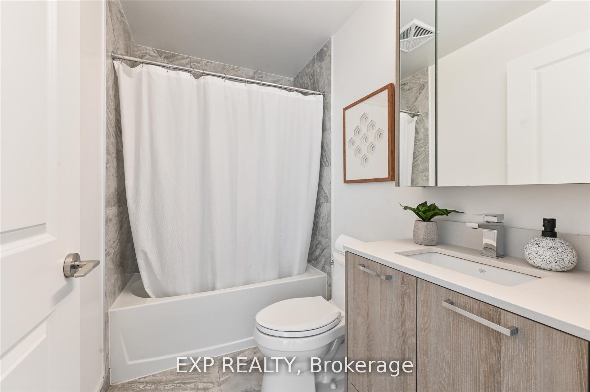 120 Eagle Rock Way, #806