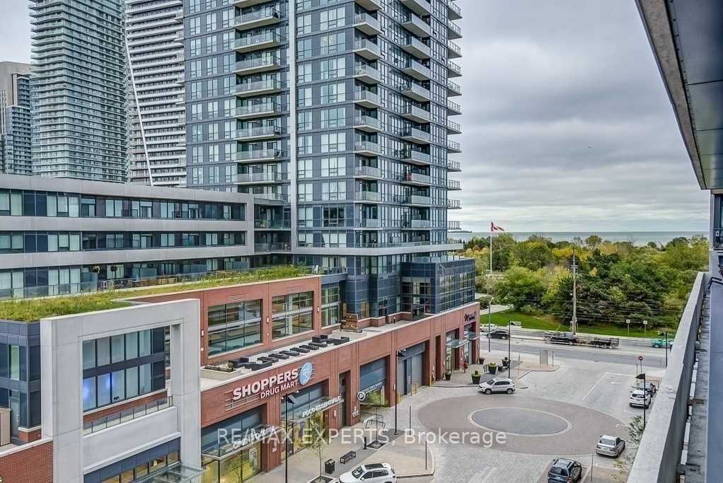 2220 Lake Shore Boulevard W, #608