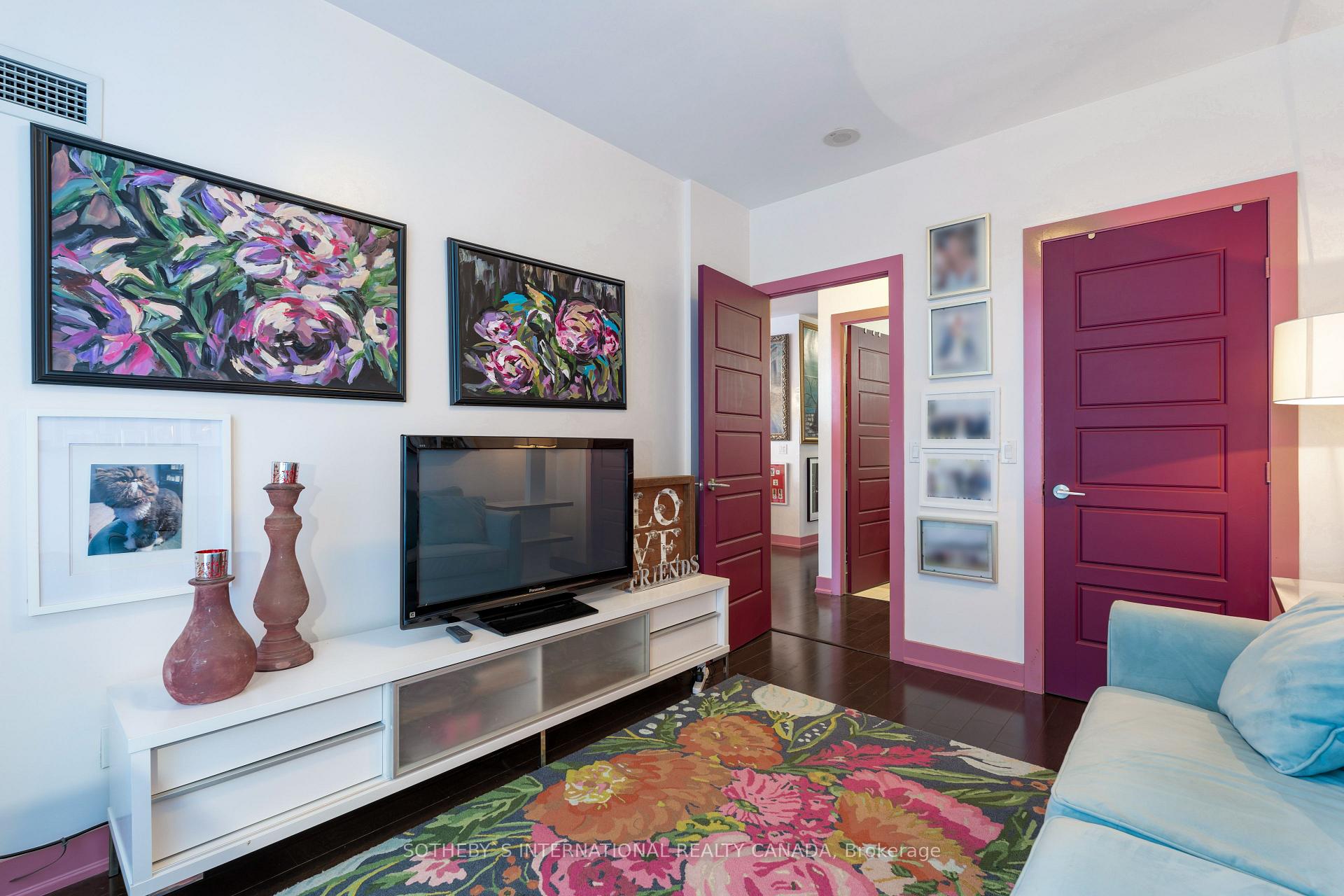 2 Bedrooms Condo at 28 Linden,  Toronto For sale