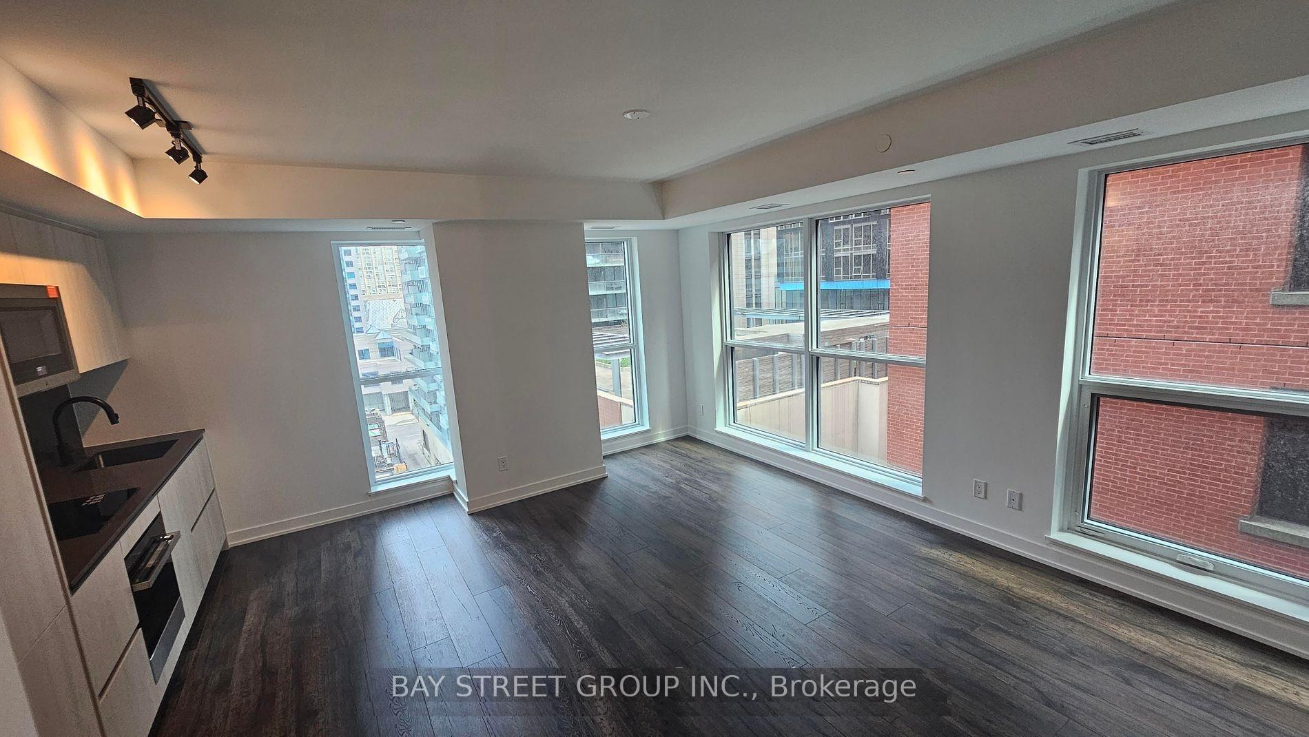 1 Bedroom Condo at 327 King, Toronto For sale