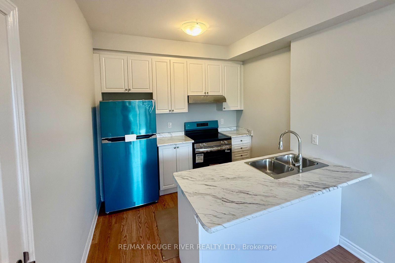 1186 Greentree Path
