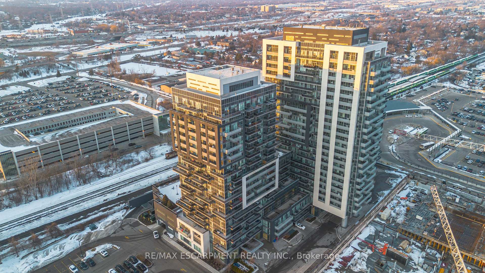 1 Bedroom Condo at 2087 Fairview, Burlington For sale