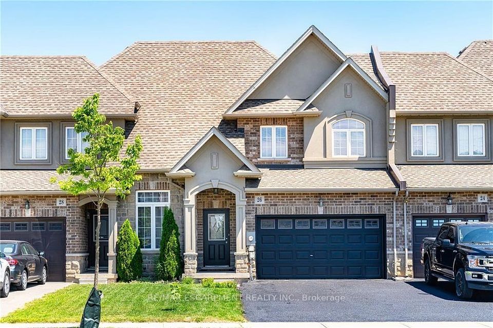 26 MADONNA Drive