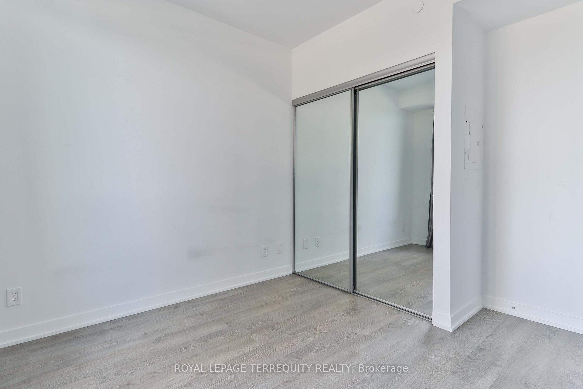 1 Bedroom Condo at 1926 Lake Shore, Toronto For sale