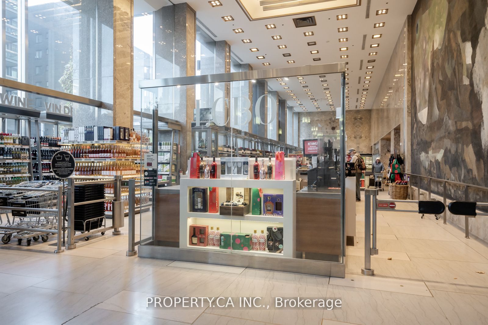 111 St Clair Avenue W, #1728