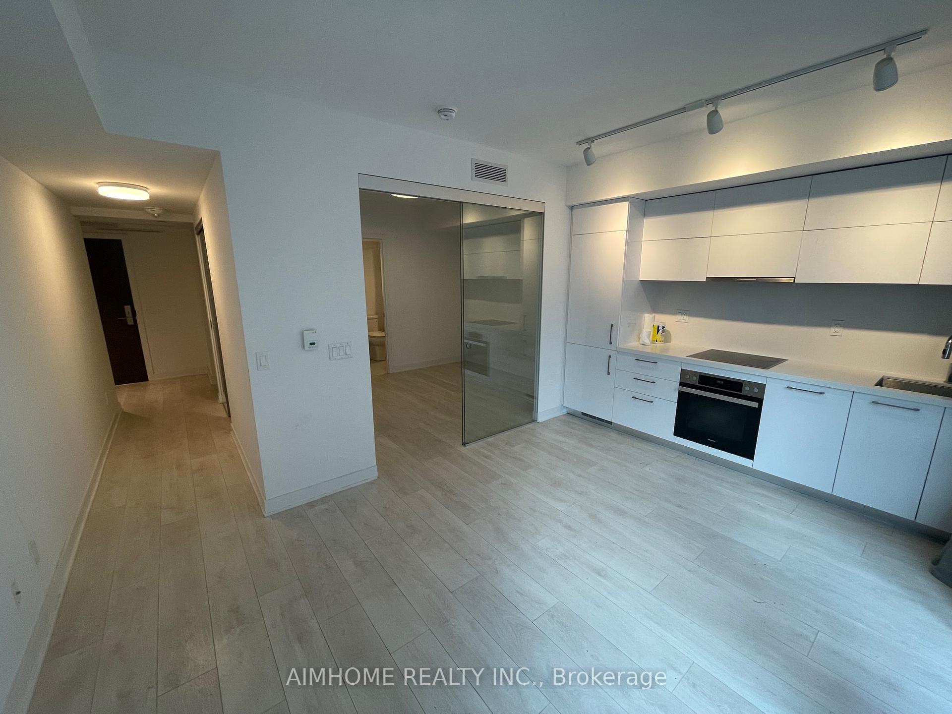 1 Bedroom Condo at 188 Cumberland, Toronto For sale