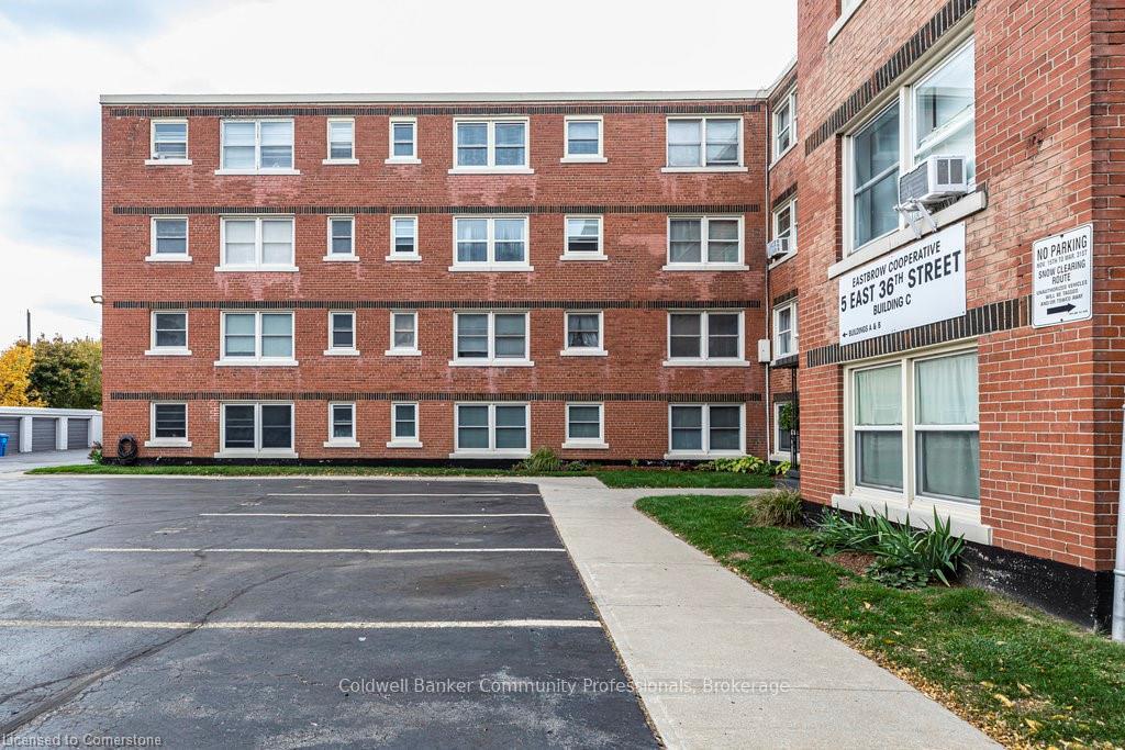 2 Bedrooms Co-op at 5 East 36th,  Hamilton For sale