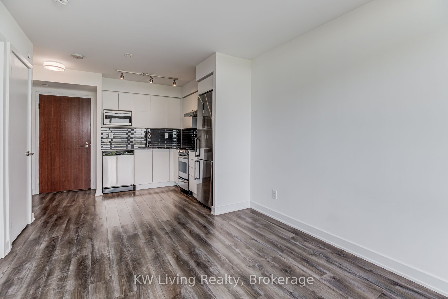 160 Flemington Road, #815