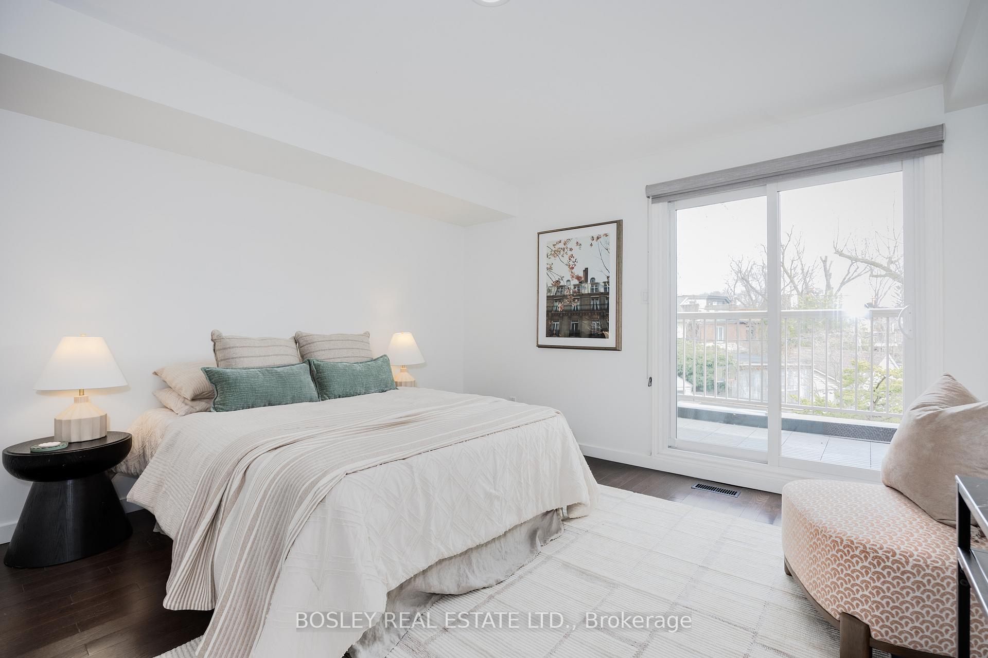 4 Bedrooms Condo at 95 Summerhill, Toronto For sale