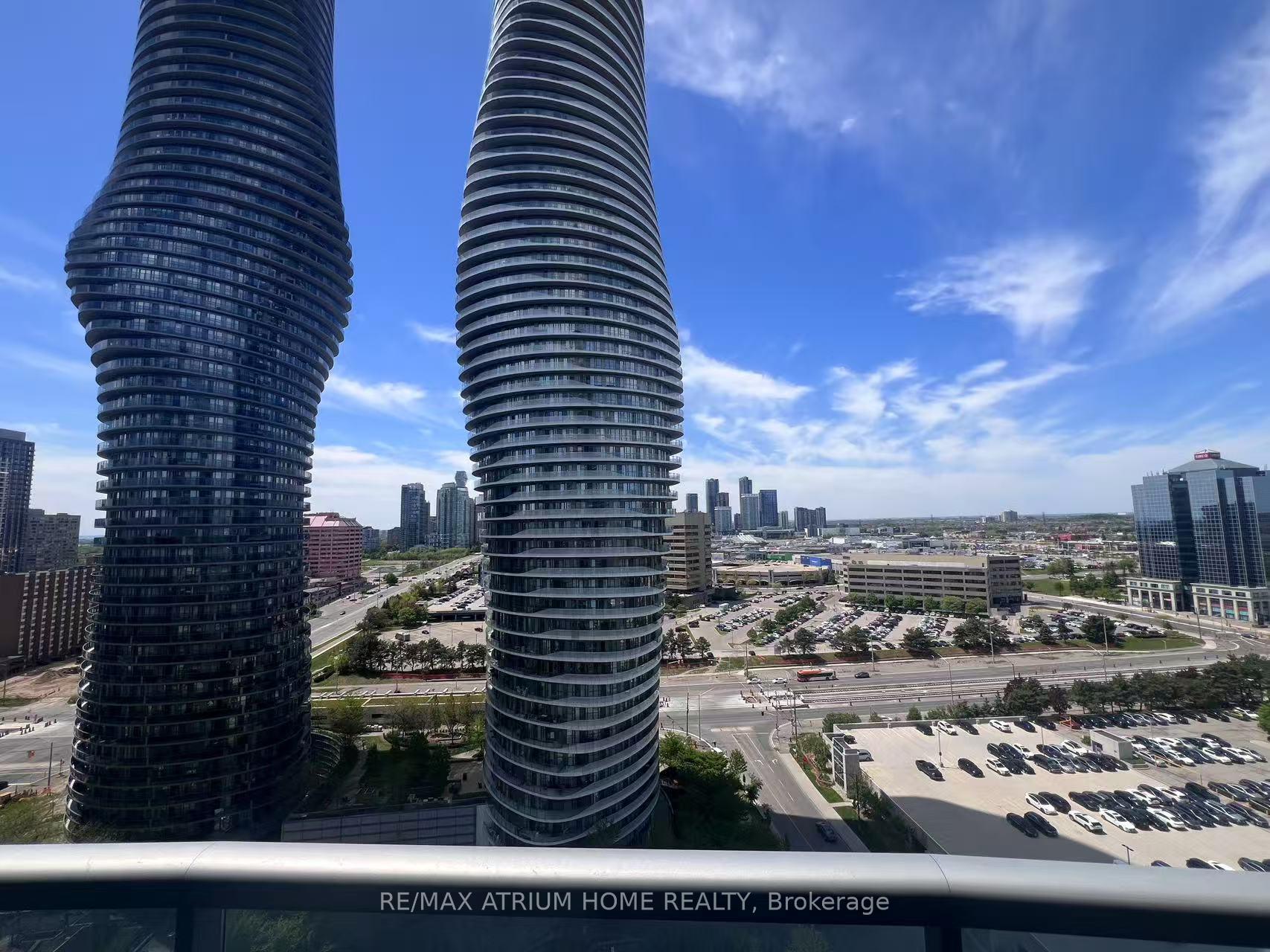 2 Bedrooms Condo at 80 Absolute, Mississauga For sale