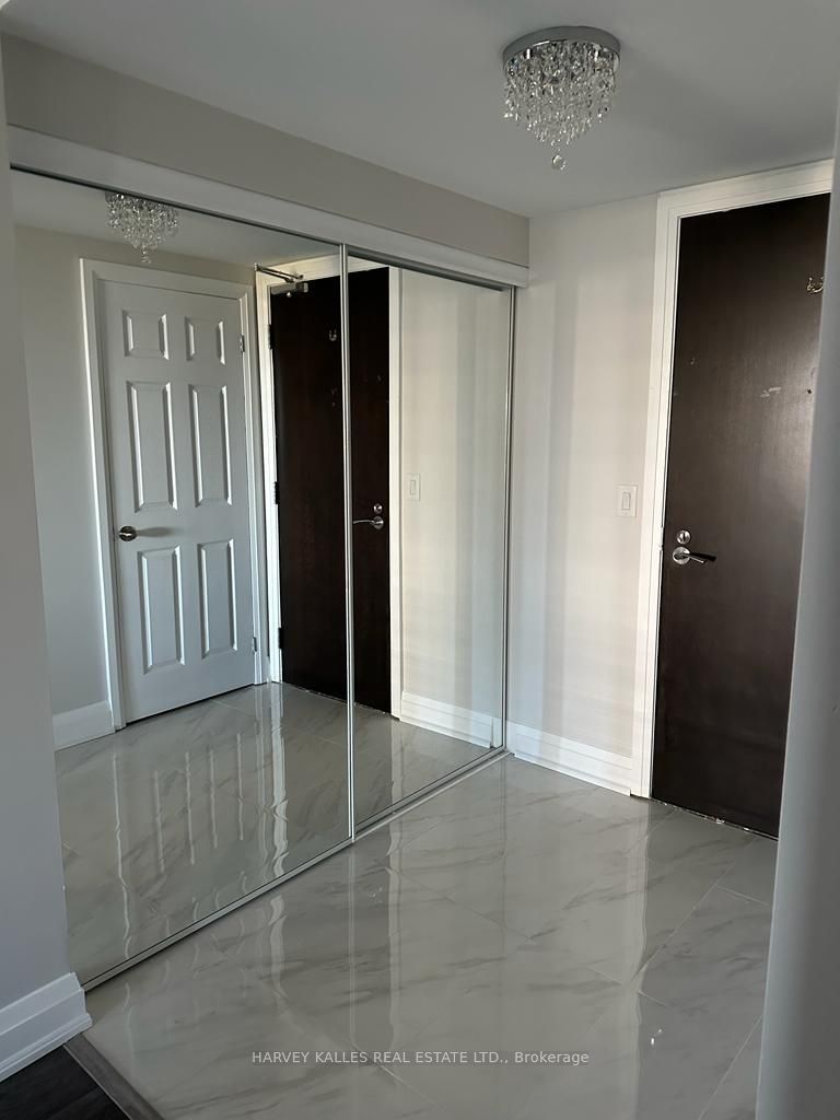 20 North Park Road 704