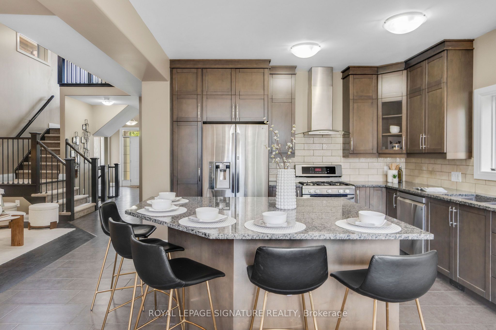 593 Pinery Trail