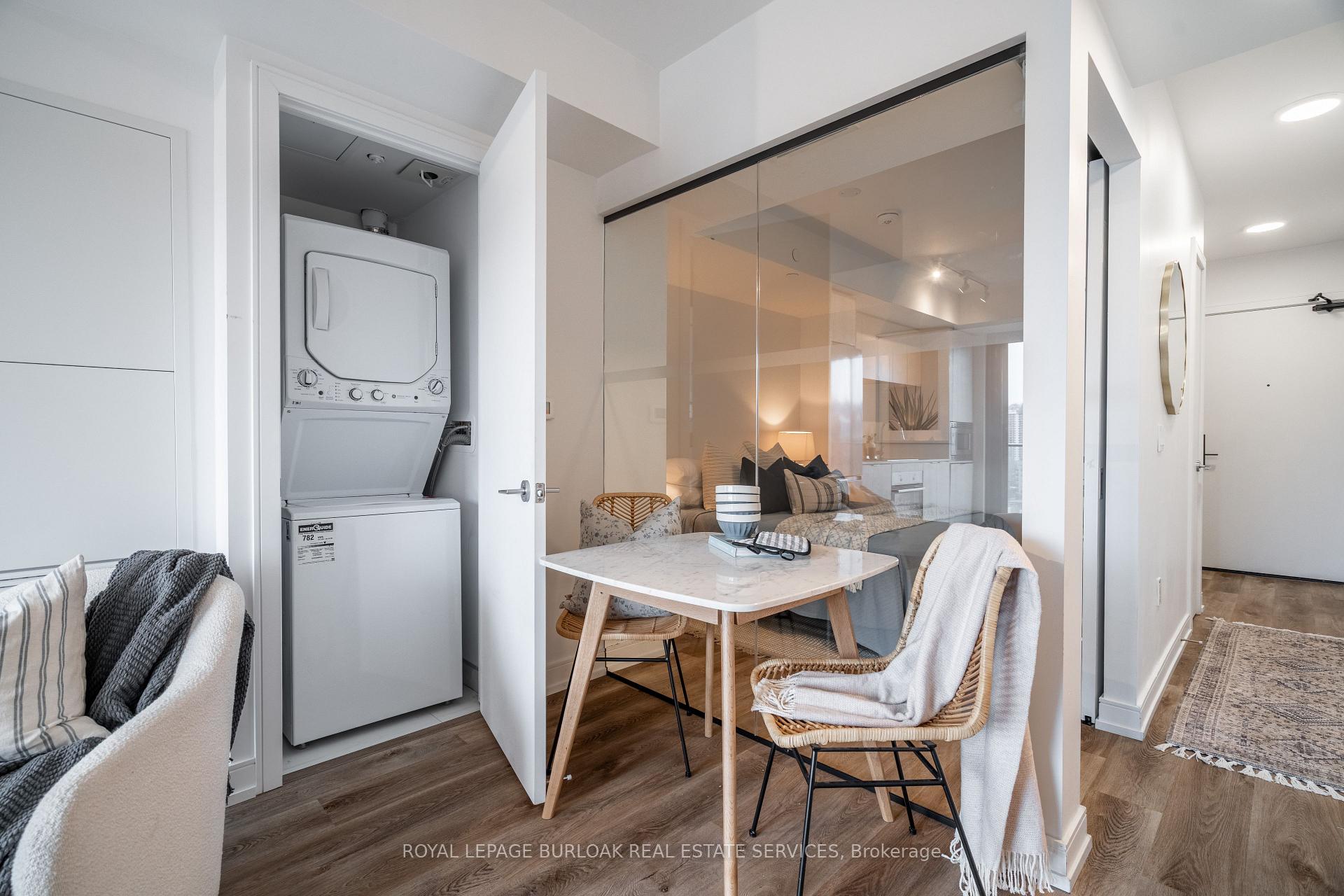 1 Bedroom Condo at 1 Jarvis, Hamilton For sale