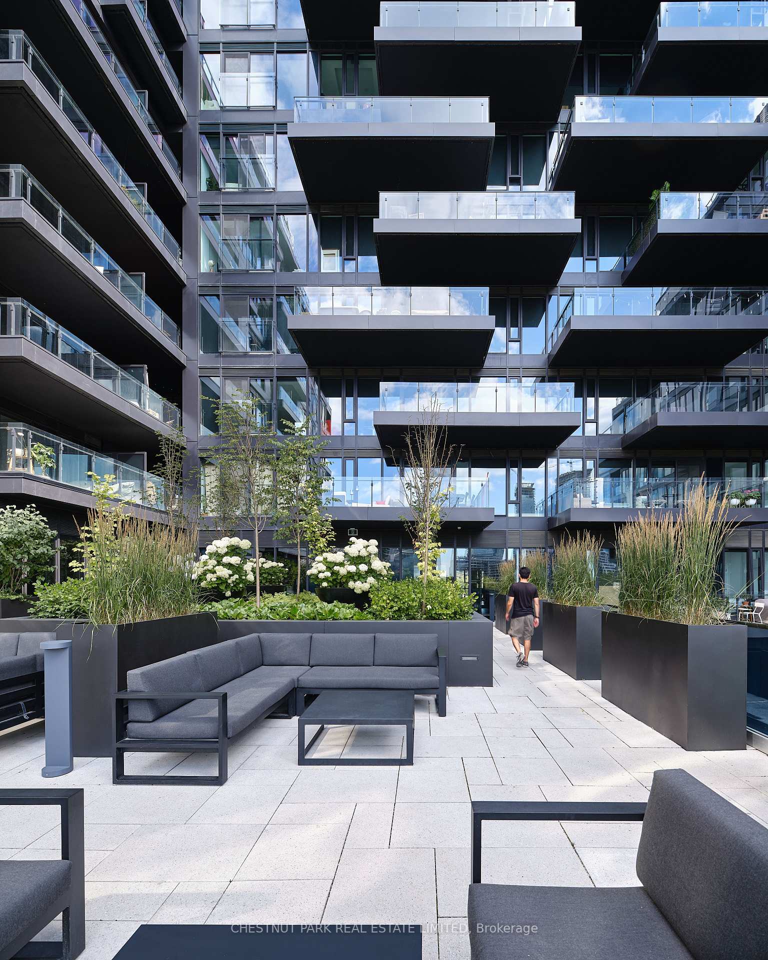 2 Bedrooms Condo at 505 Richmond, Toronto For sale