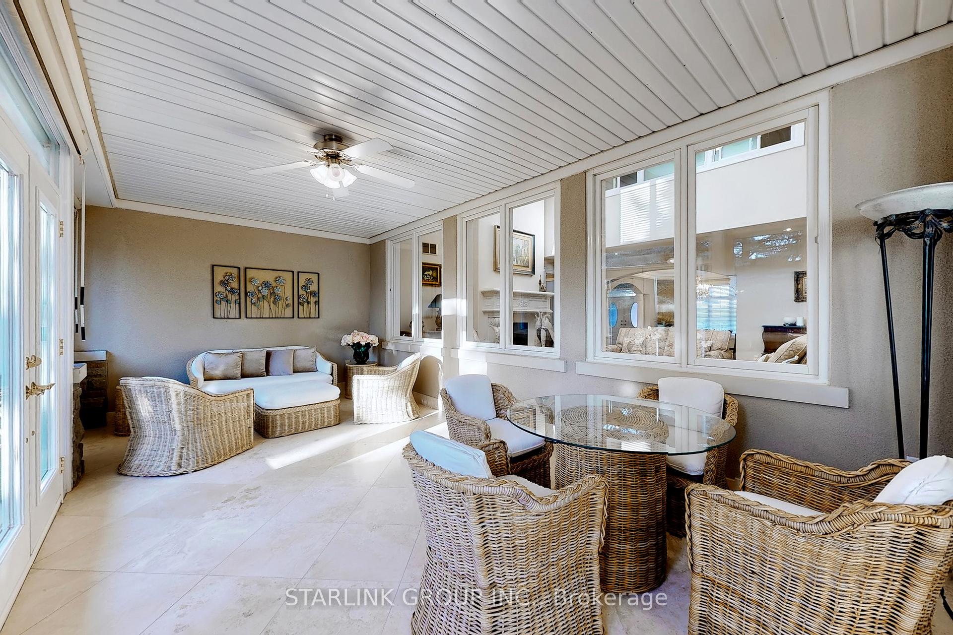 6 Bedrooms Condo at 729 Hidden Grove,  Mississauga For sale