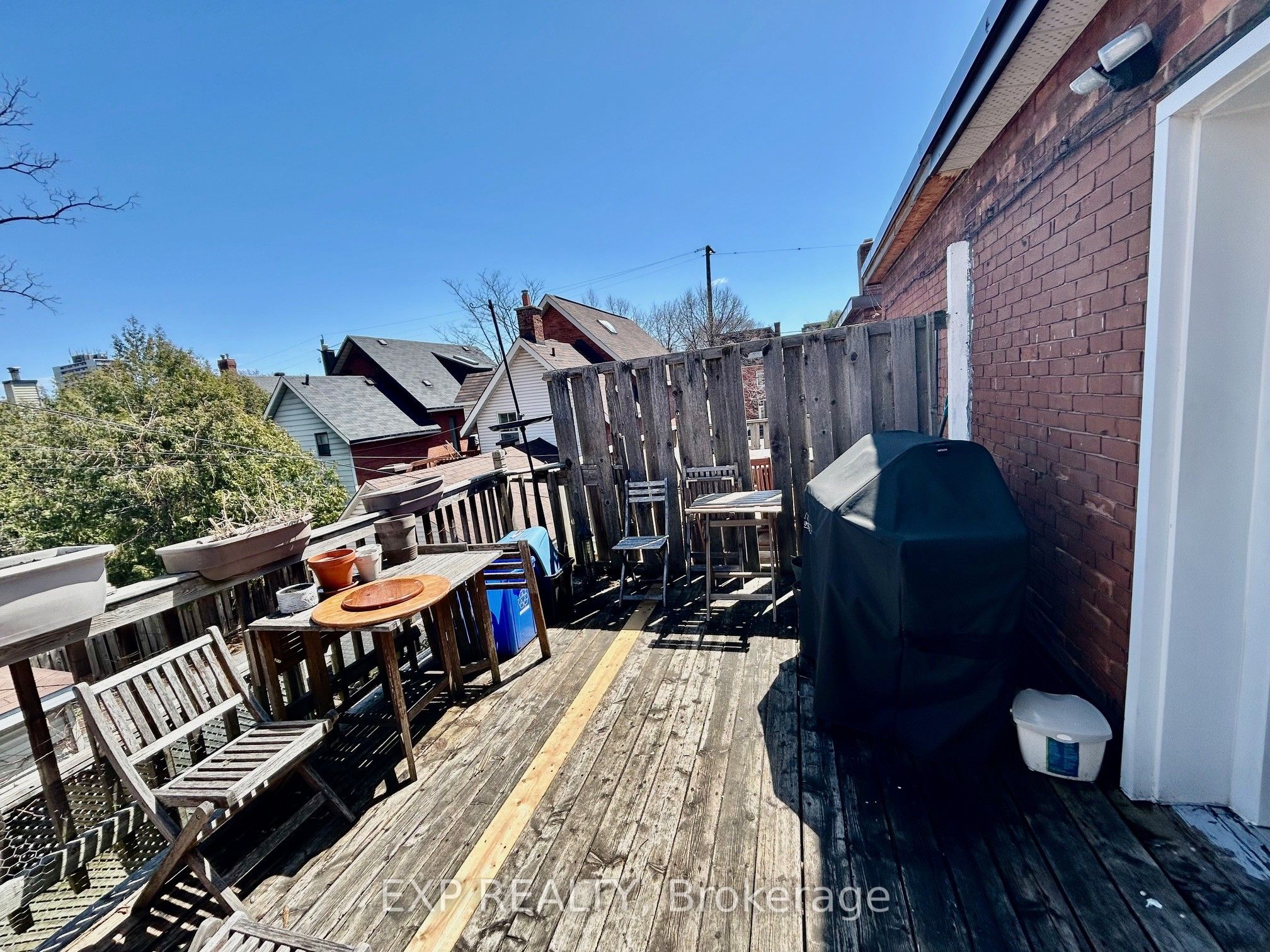 299 Bay Street, OttawaCentre, ON K1R 5Z7