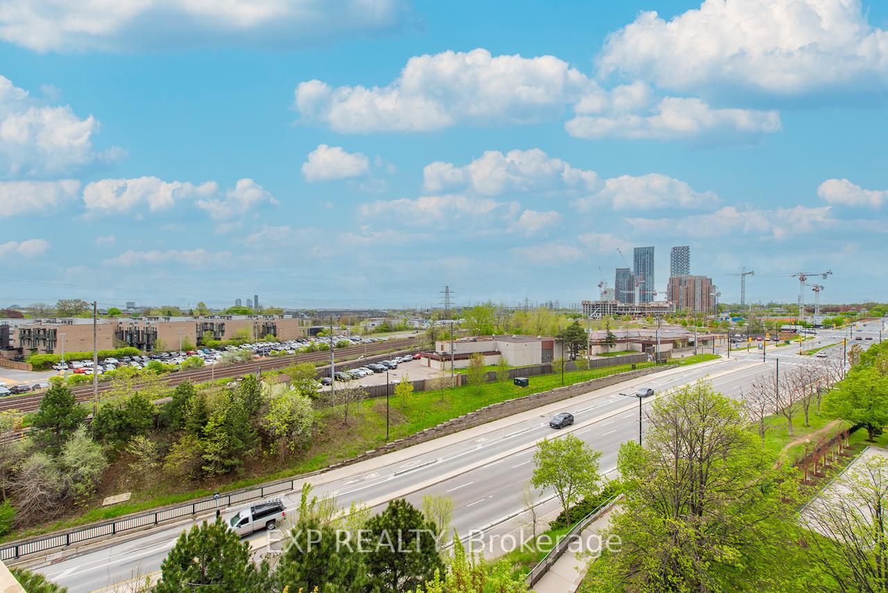 2 Bedrooms Condo at 1 Michael Power, Toronto For sale