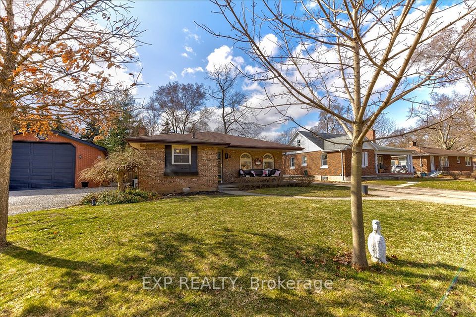 11 Glenwood