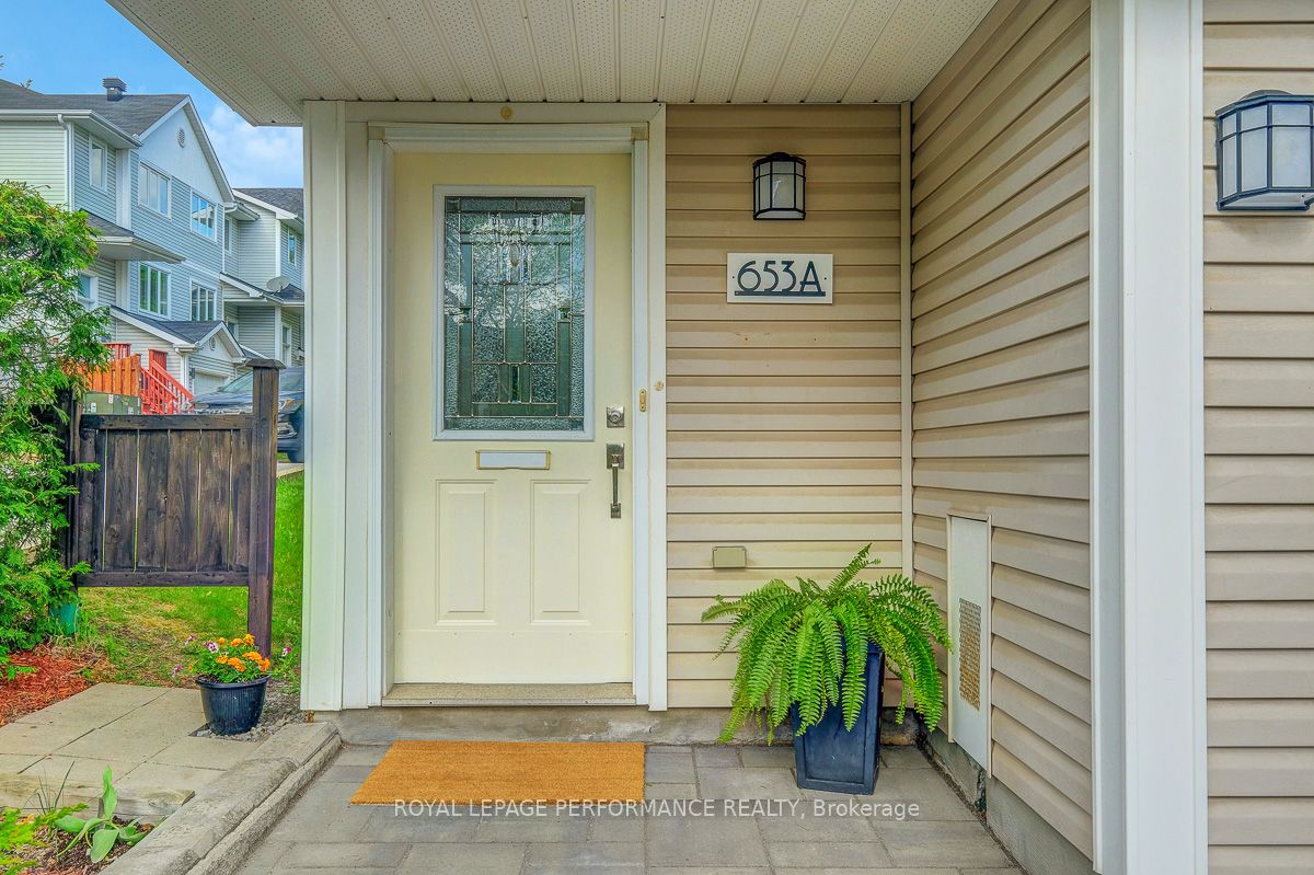 653A Carsons Road, OverbrookCastleheightsandArea, ON K1K 2G9