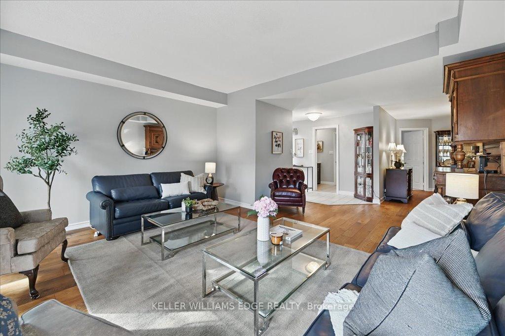 2 Bedrooms Condo at 3230 New,  Burlington For sale