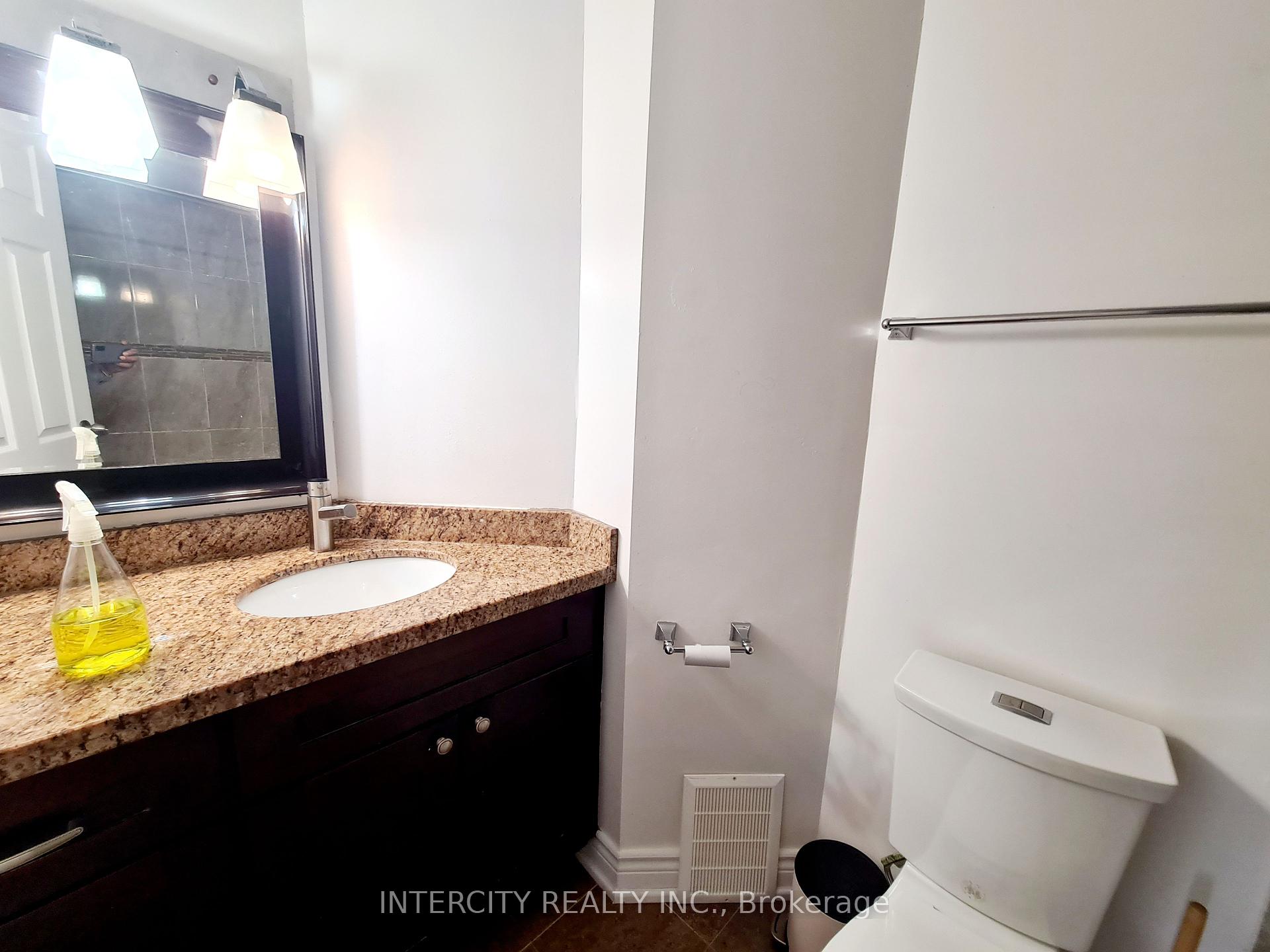 2 Bedrooms Condo at 3077 Weston, Toronto For sale