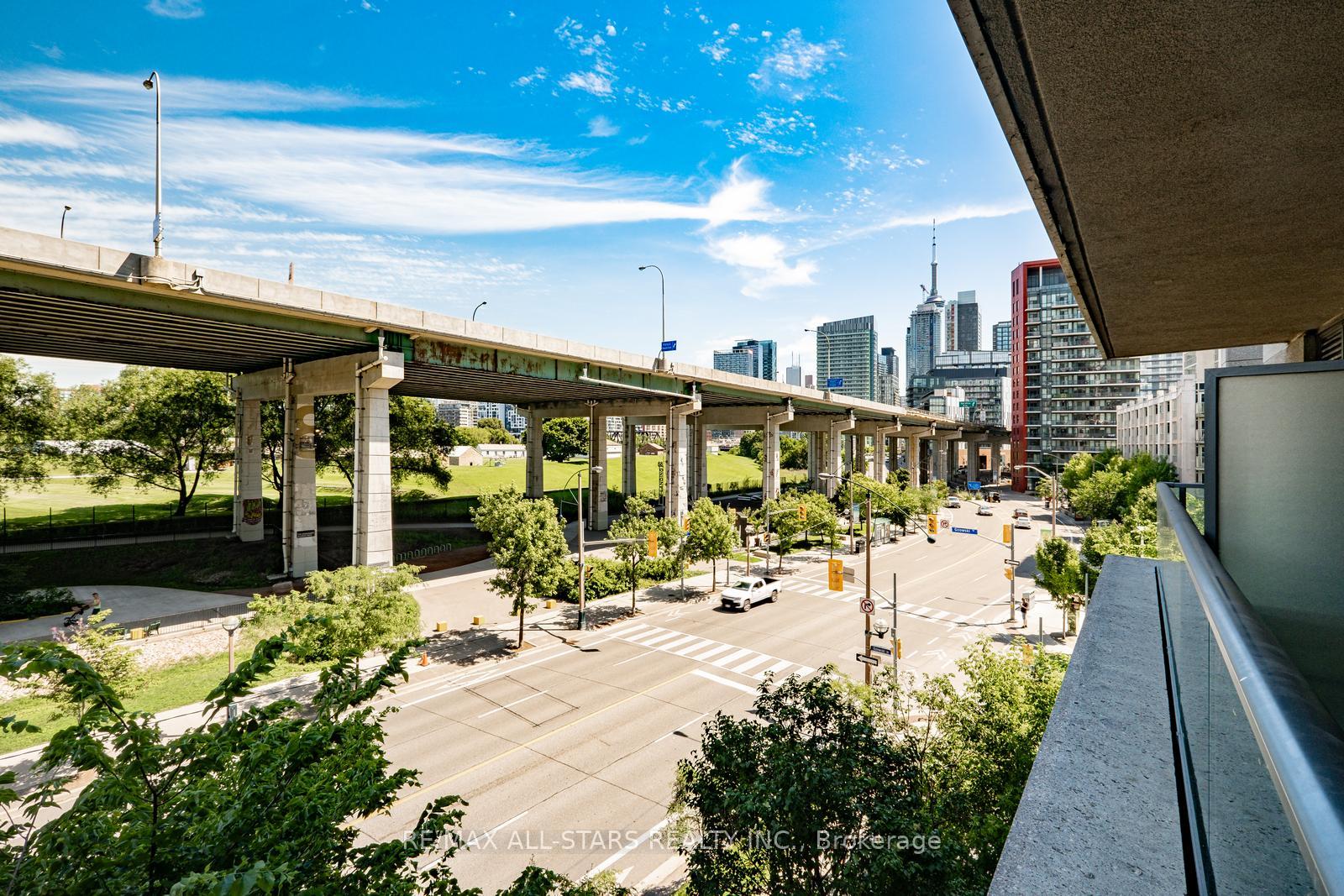 1 Bedroom Condo at 209 Fort York, Toronto For sale