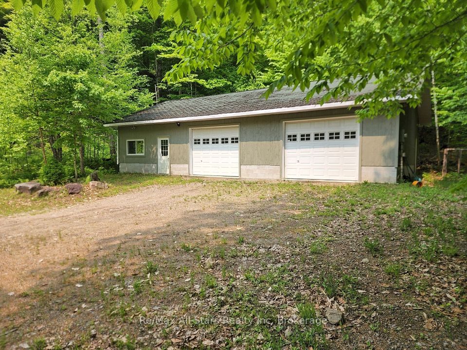 1028 Ronville