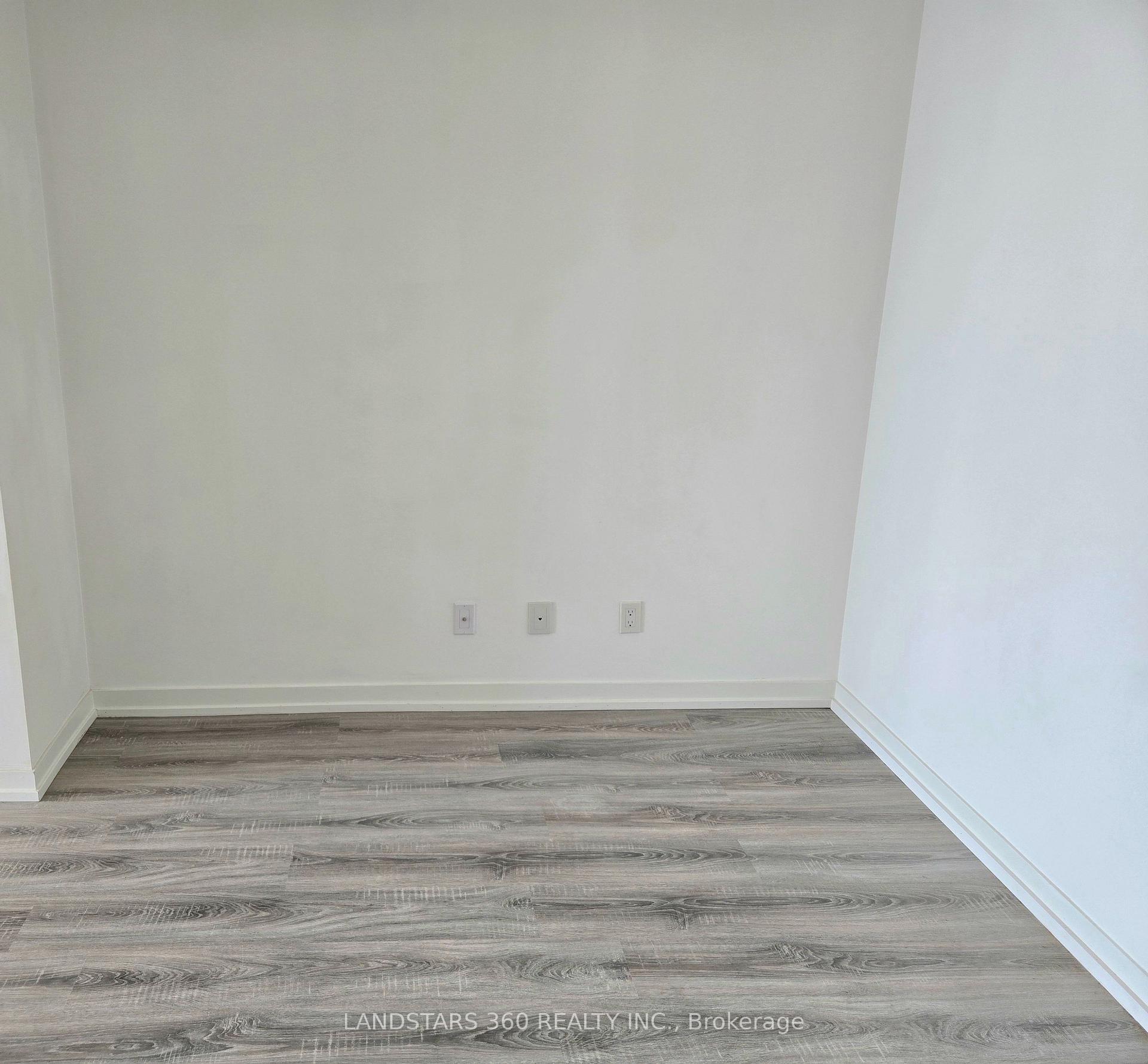 2 Bedrooms Condo at 49 East Liberty, Toronto For sale