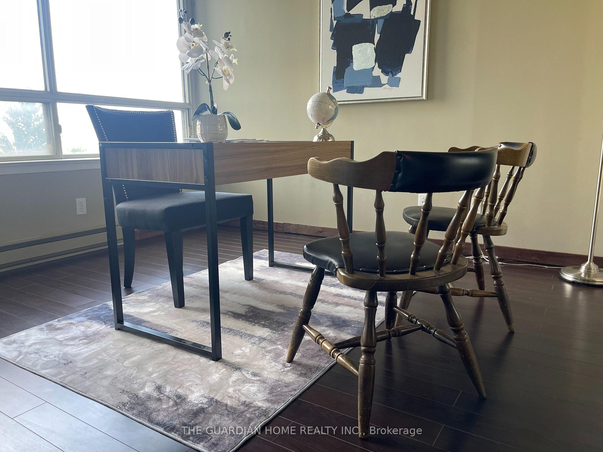 3 Bedrooms Condo at 175 bamburgh, Toronto For sale