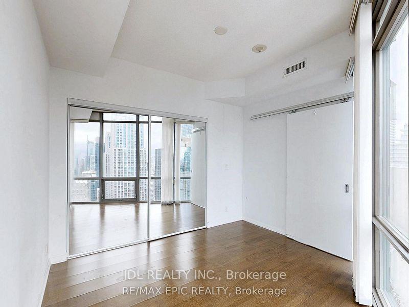 2 Bedrooms Condo at 832 Bay, Toronto For sale
