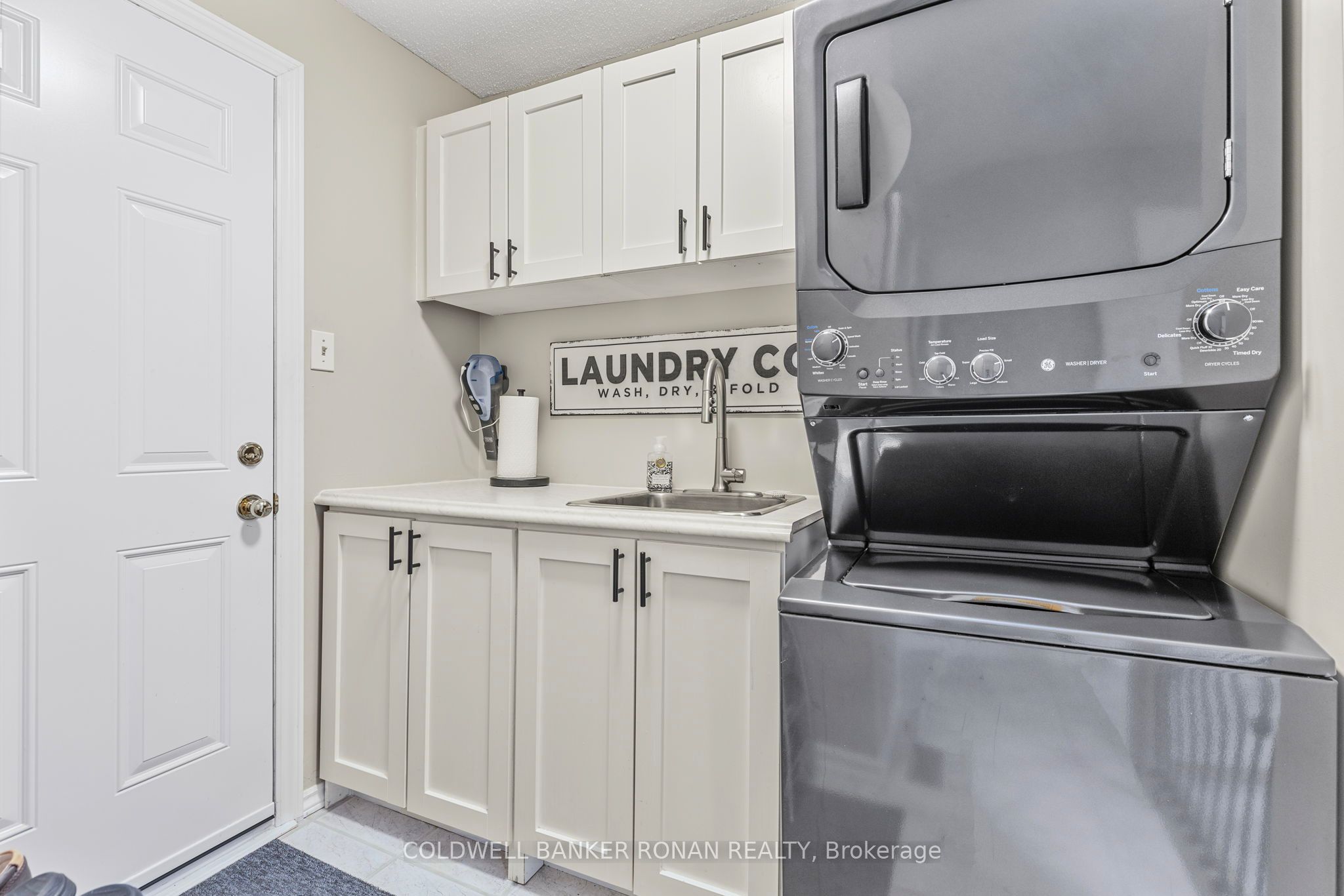 40 Green Briar Road, New Tecumseth, ON L9R 1R4