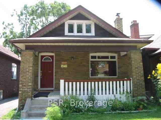 377 Strathmore