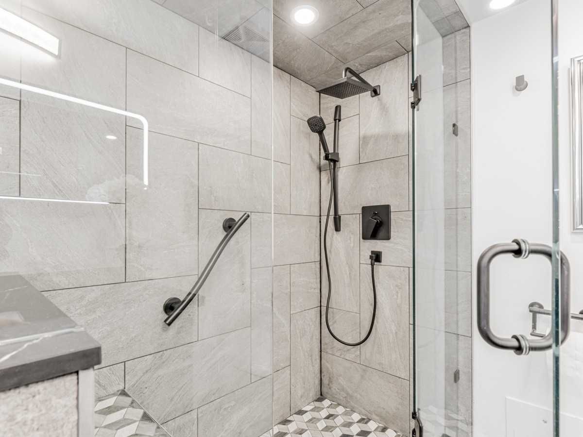 5785 Yonge Street 509