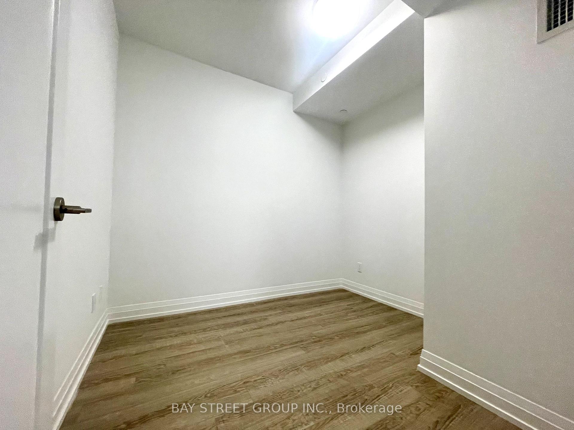 2 Bedrooms Condo at 286 Main, Toronto For sale