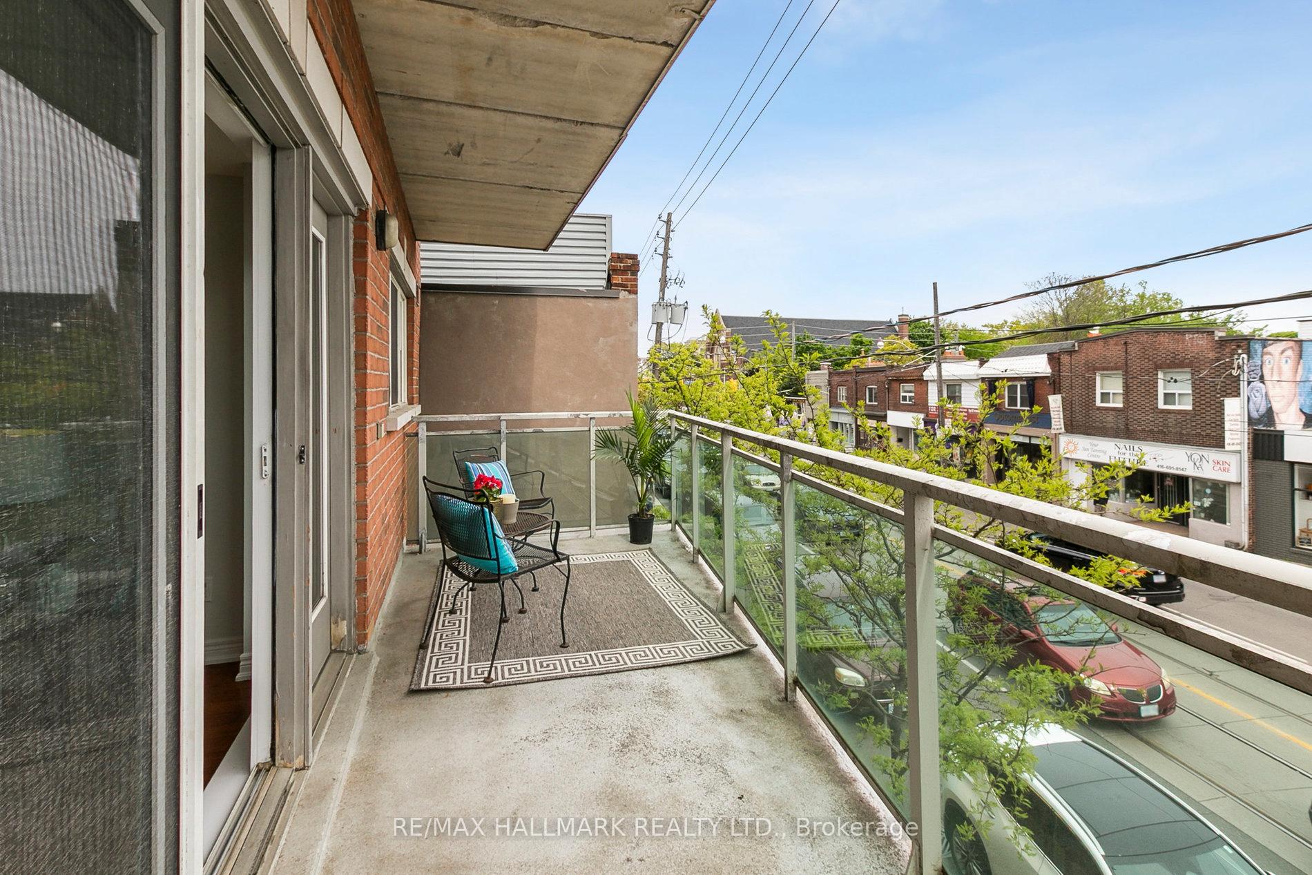 2 Bedrooms Condo at 1 Lawlor, Toronto For sale