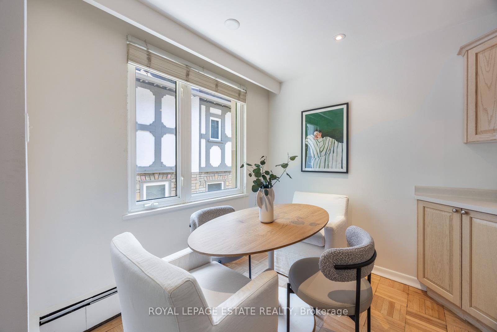 2 Bedrooms Co-op at 21 Benlamond, Toronto For sale