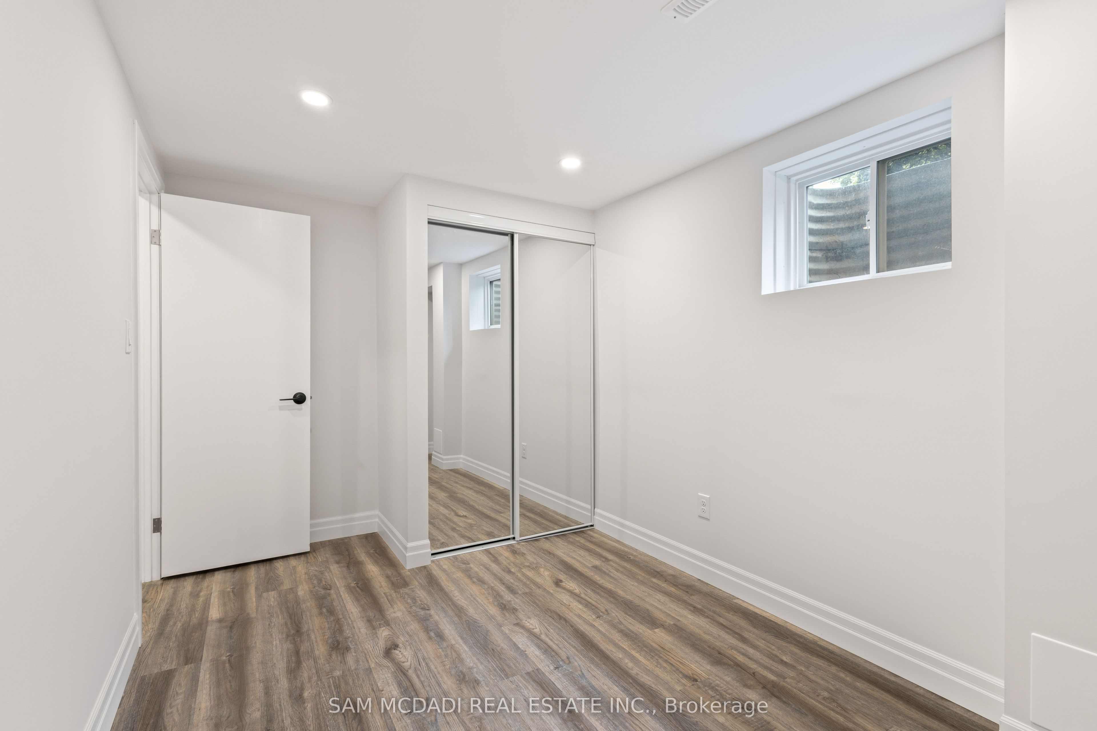 2535 Robin Drive
