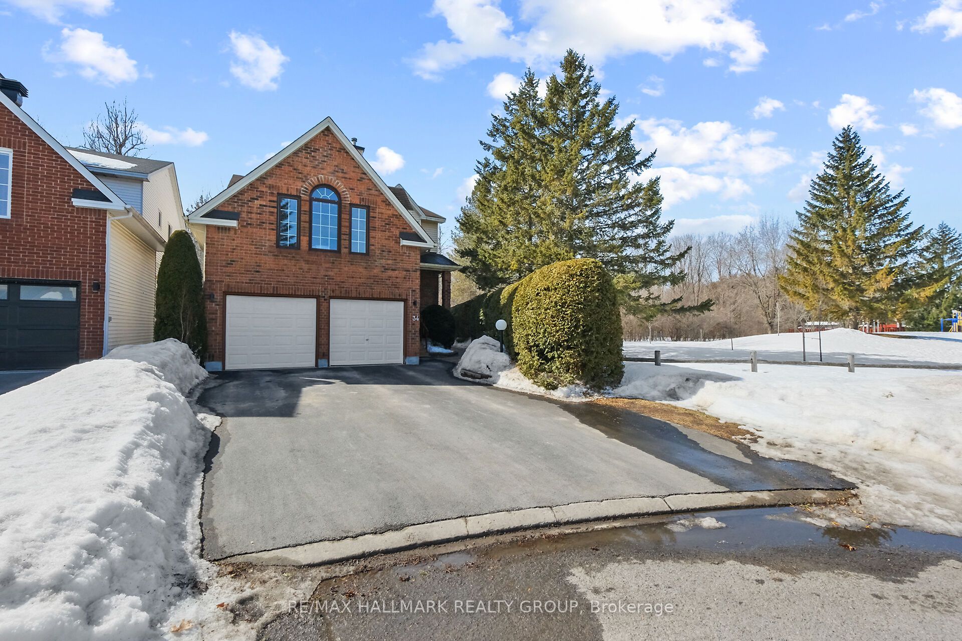 34 Florizel Avenue, BellsCornersandSouthtoFallowfield, ON K2H 9R2