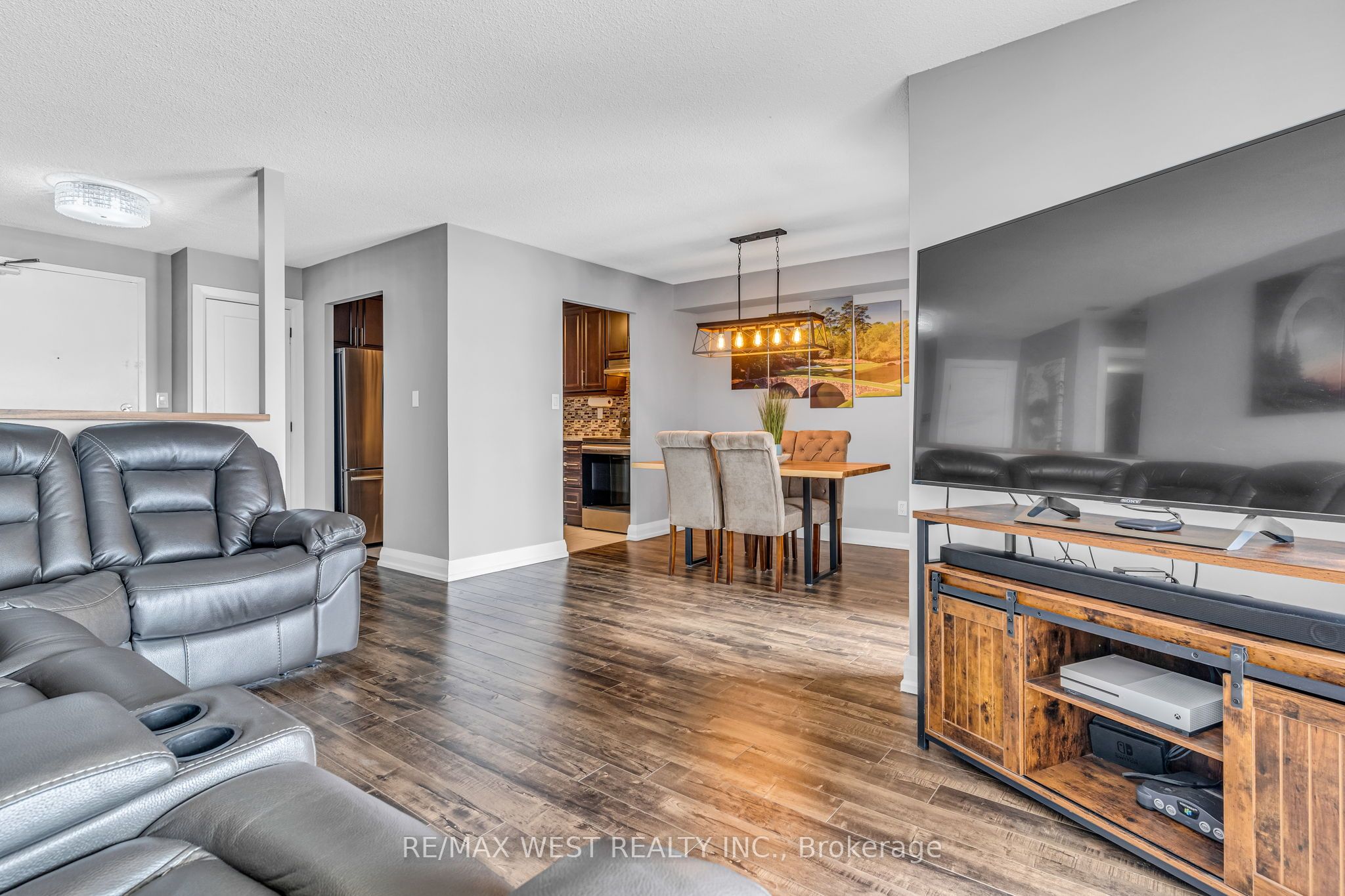 145 Hillcrest Avenue, #1615