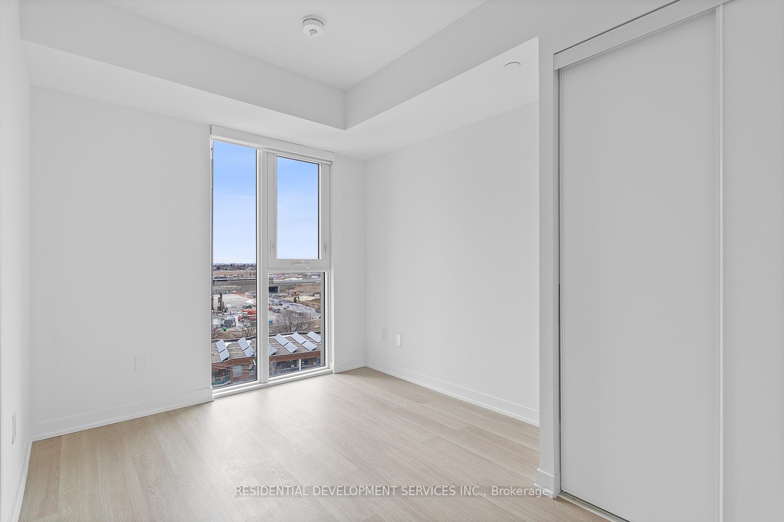 2 Bedrooms Condo at 500 Wilson,  Toronto For sale