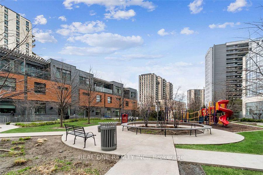 2 Bedrooms Condo at 66 Forest Manor, Toronto For sale