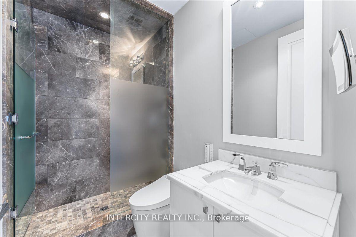 3 Bedrooms Condo at 50 Yorkville, Toronto For sale