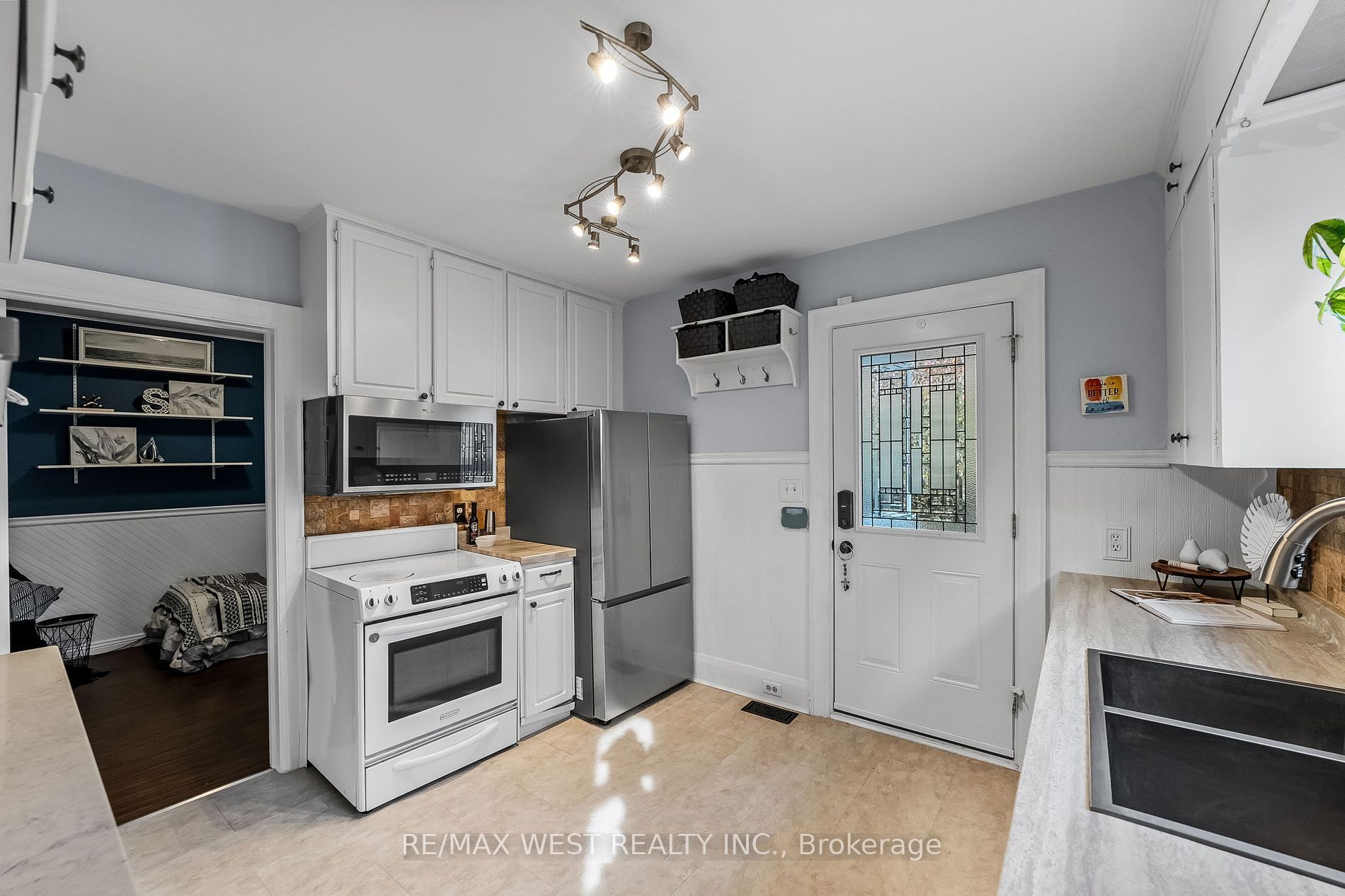 253 Ritson Road, Oshawa Central