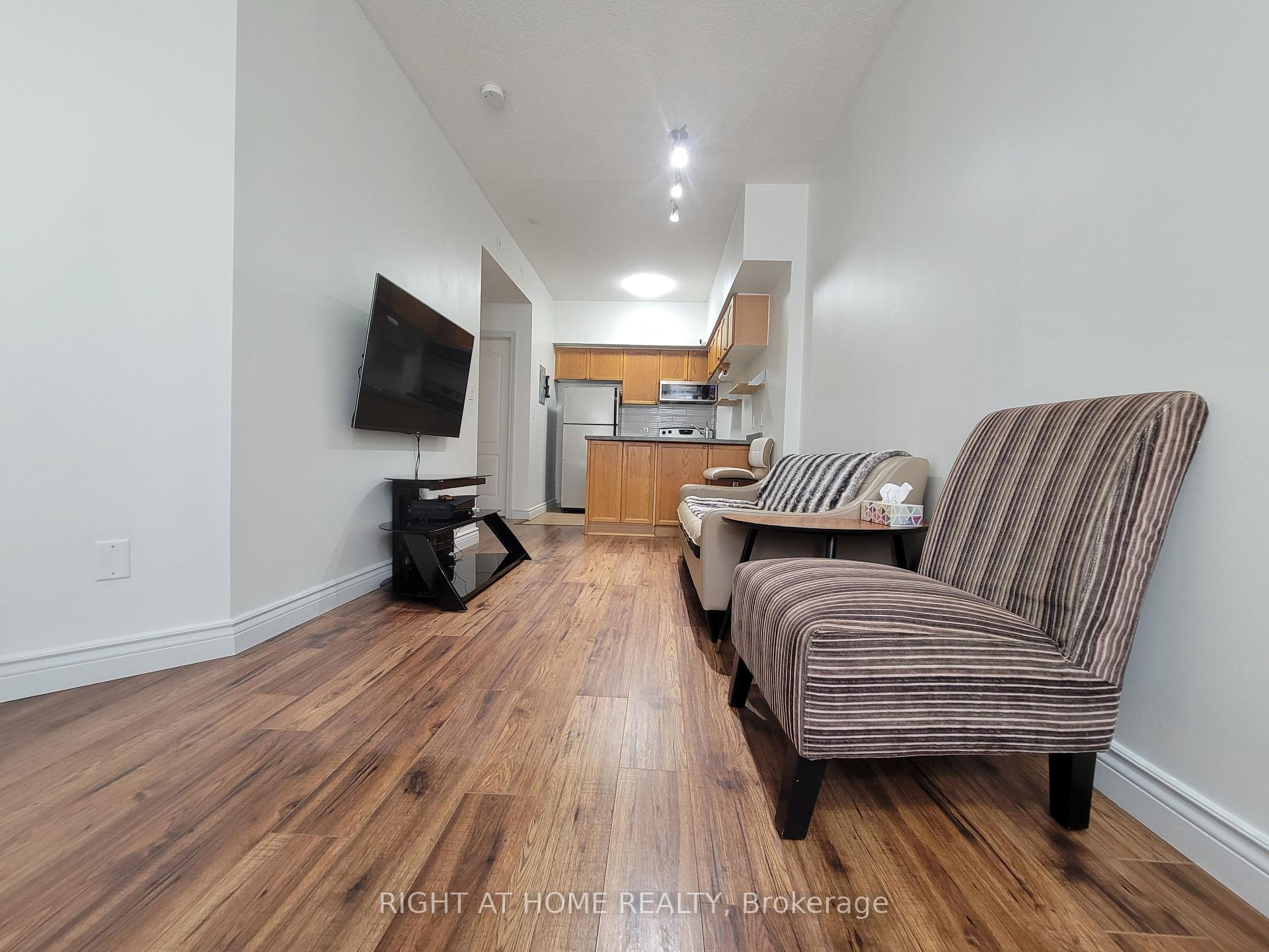 1 Bedroom Condo at 625 Shoreline, Mississauga For sale