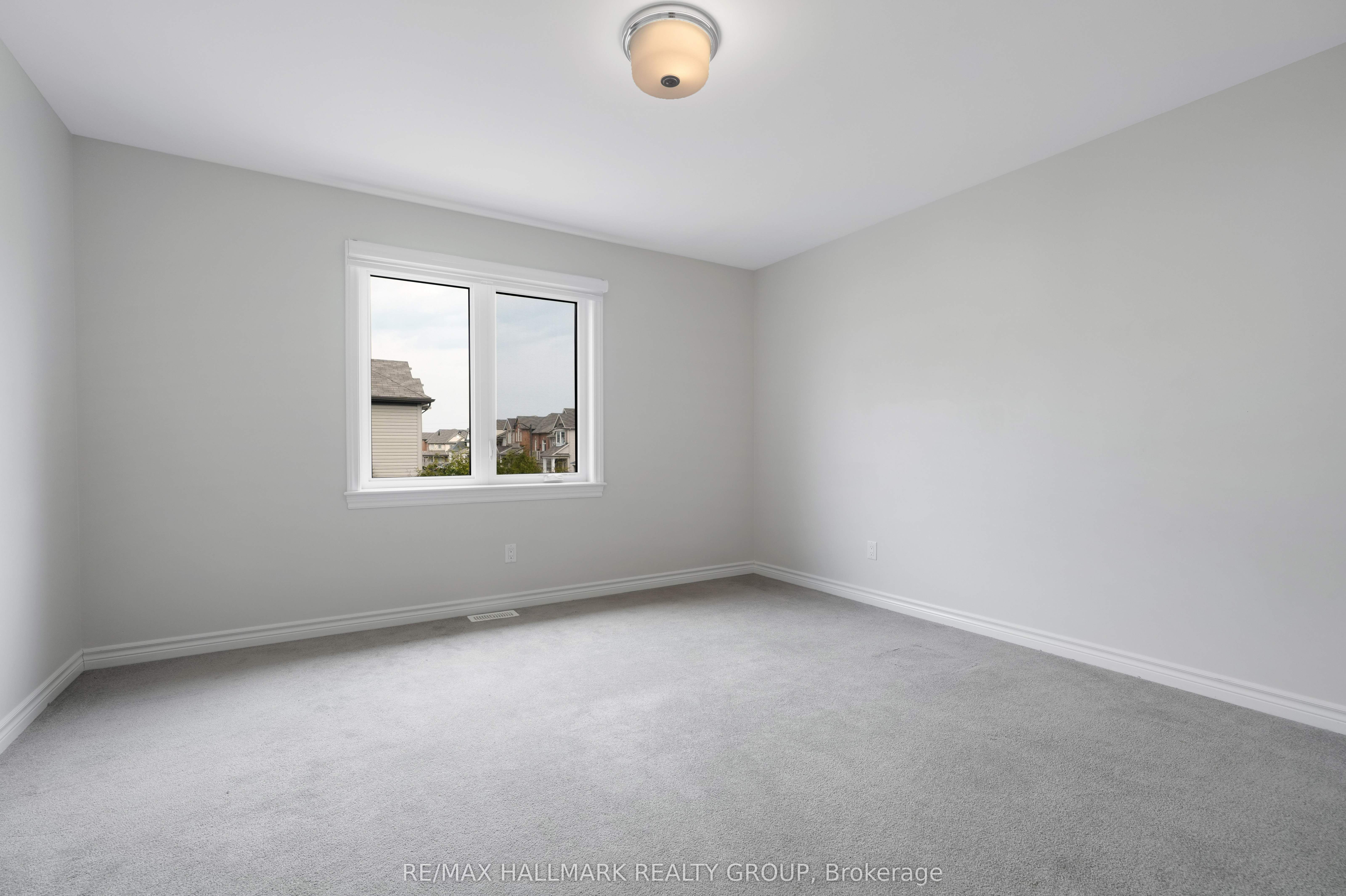 307 BRAMBLING Way, Barrhaven, ON K2J 6E4