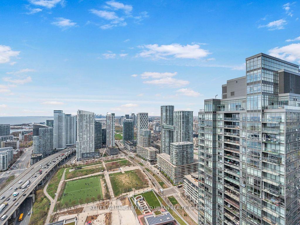 2 Bedrooms Condo at 11 Brunel, Toronto For sale