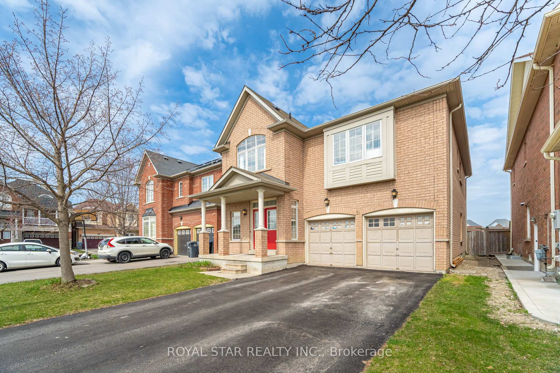 21 Baylawn Circle, Brampton, ON L6P 2M6