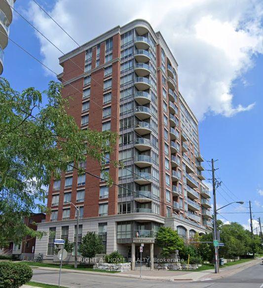 3 Bedrooms Condo at 1 Clairtrell, Toronto For sale