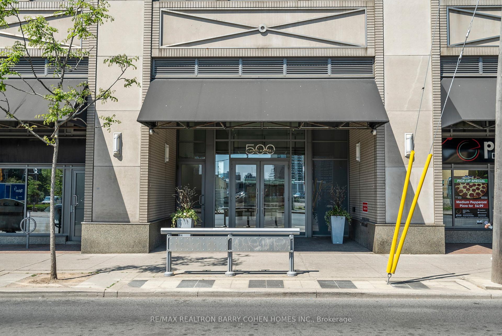 2 Bedrooms Condo at 500 St Clair, Toronto For sale
