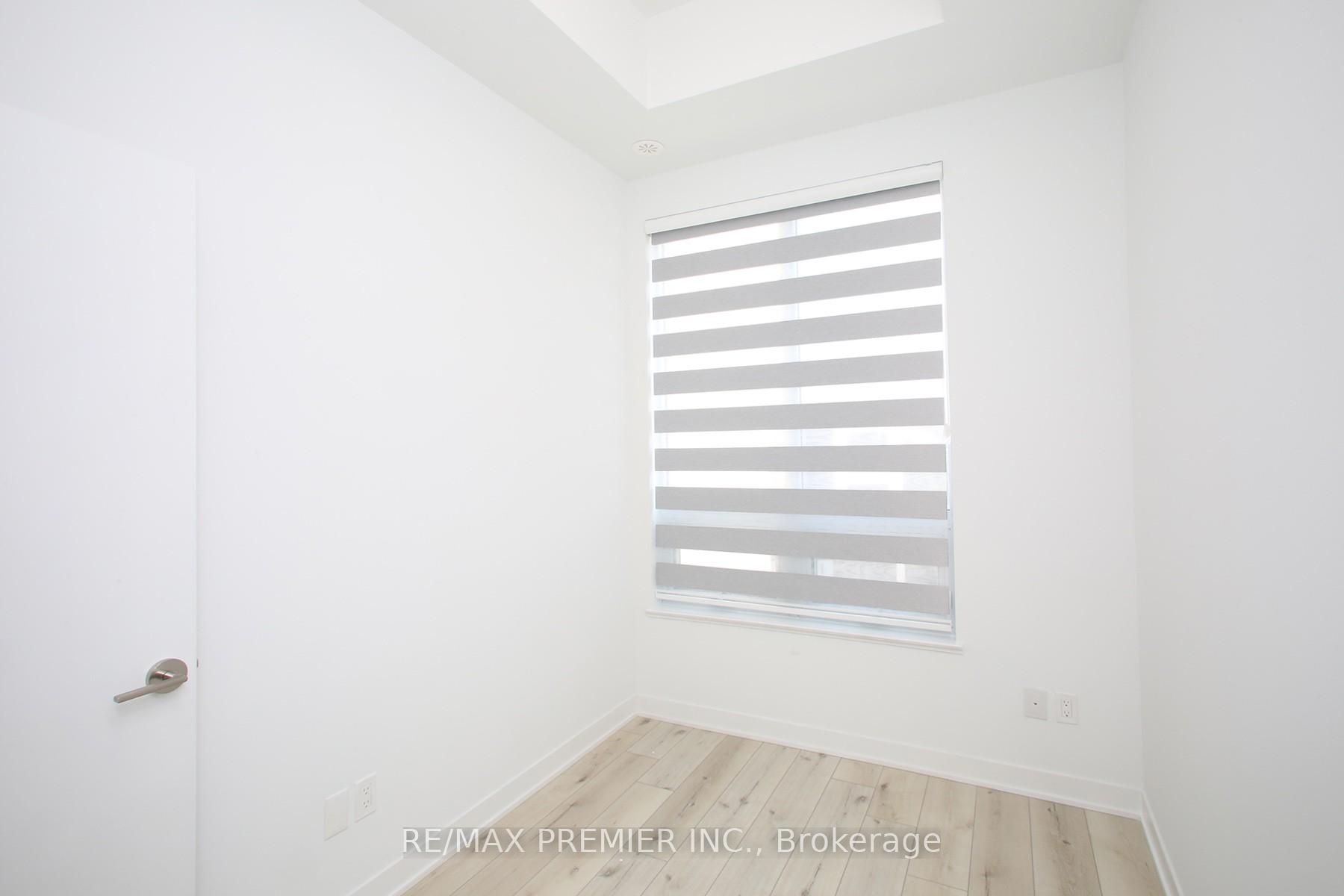 2 Bedrooms Condo at 3020 Trailside, Oakville For sale